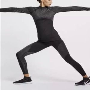 Nike pro warm tights size small